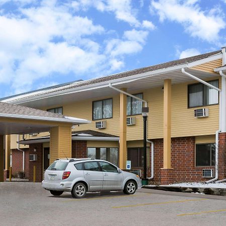 Super 8 By Wyndham Urbandale/Des Moines Area Motel Kültér fotó
